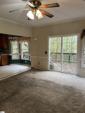 6 Moss Spring Court, Simpsonville, SC 29680