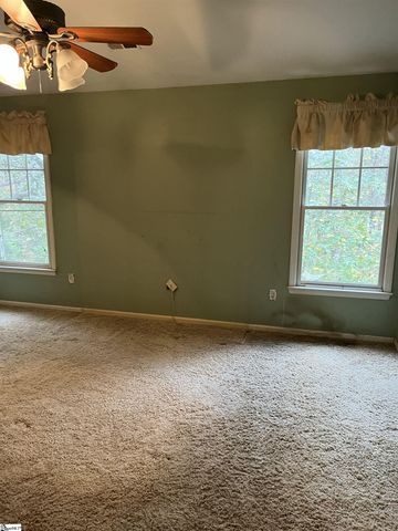 6 Moss Spring Court, Simpsonville, SC 29680