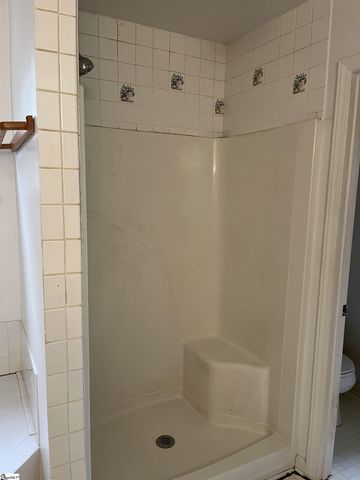 6 Moss Spring Court, Simpsonville, SC 29680