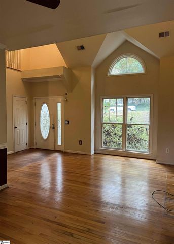 6 Moss Spring Court, Simpsonville, SC 29680