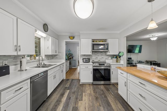 205 Riverside Dr, N, Carthage, TN 37030