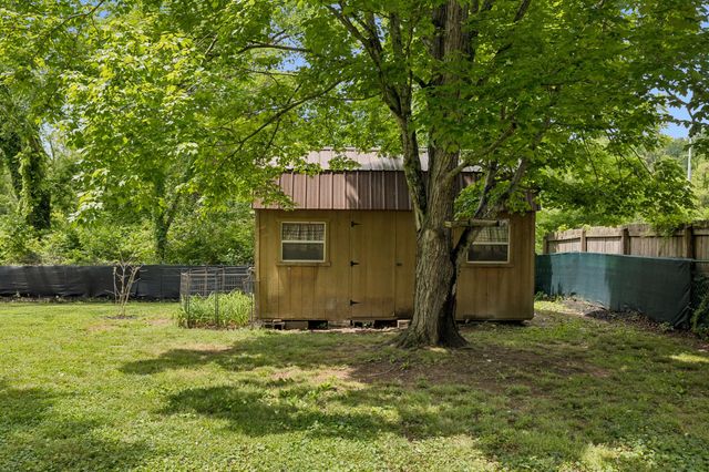 205 Riverside Dr, N, Carthage, TN 37030