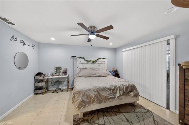17318 Timber Oak LN, Fort Myers, FL 33908