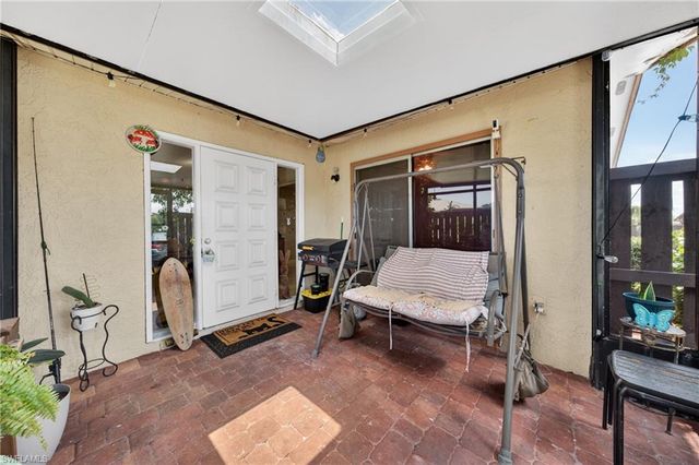 17318 Timber Oak LN, Fort Myers, FL 33908