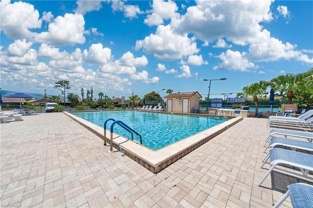 17318 Timber Oak LN, Fort Myers, FL 33908
