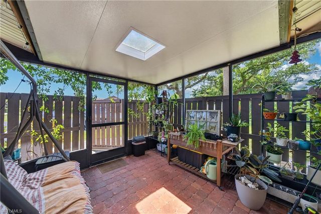 17318 Timber Oak LN, Fort Myers, FL 33908