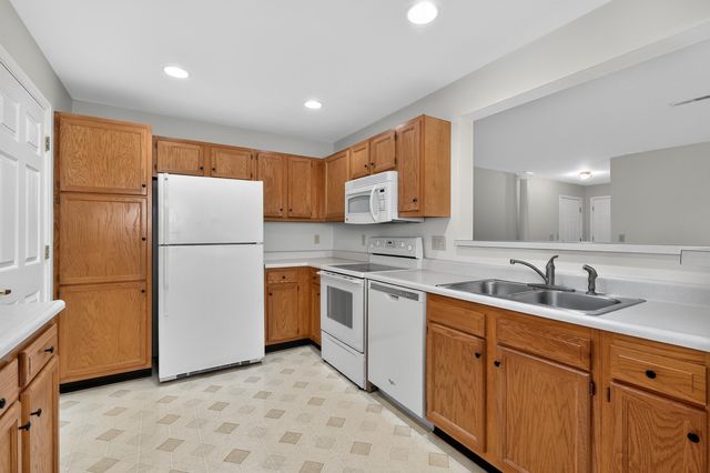 168 Langshire Court, Florence, KY 41042