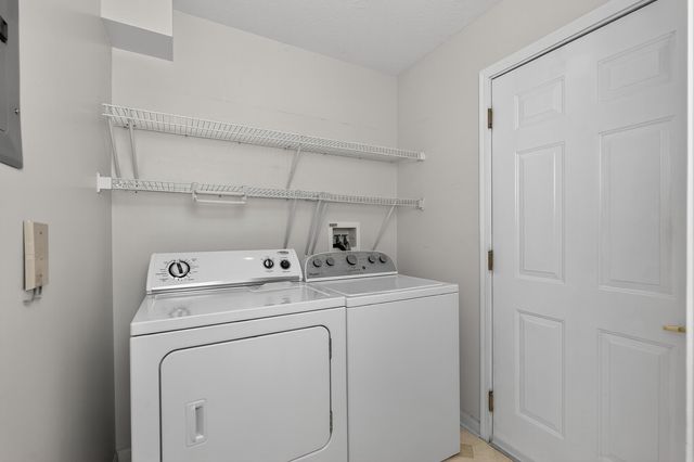 168 Langshire Court, Florence, KY 41042