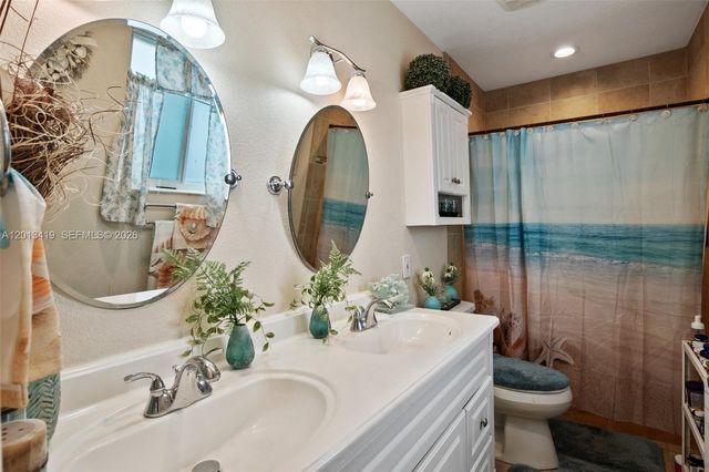2251 NW 87th Ave 2251, Pembroke Pines, FL 33024