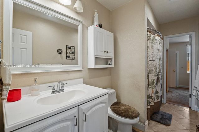 2251 NW 87th Ave 2251, Pembroke Pines, FL 33024