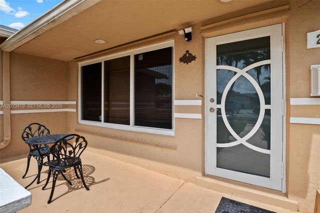 2251 NW 87th Ave 2251, Pembroke Pines, FL 33024