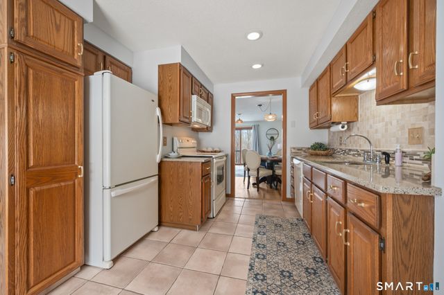 242 Summer Street 242, Portland, CT 06480