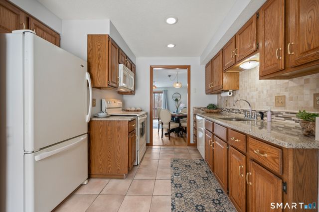 242 Summer Street 242, Portland, CT 06480