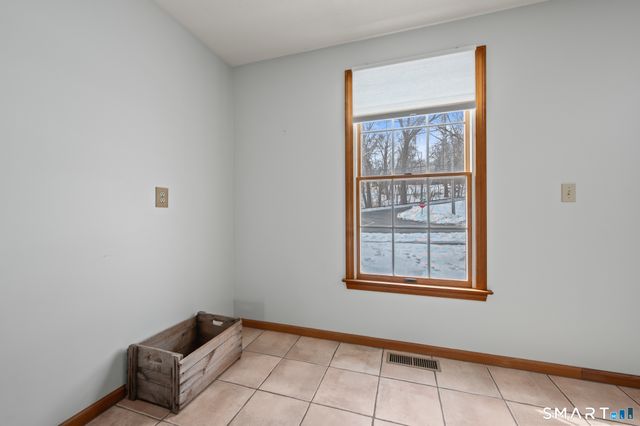 242 Summer Street 242, Portland, CT 06480