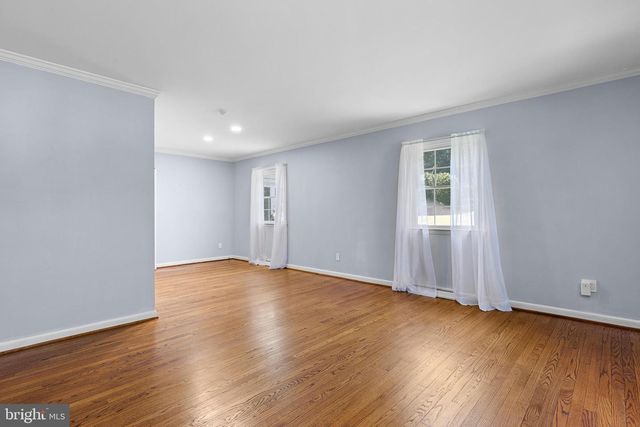 504 APPLE RD, Newark, DE 19711