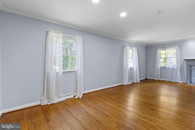 504 APPLE RD, Newark, DE 19711