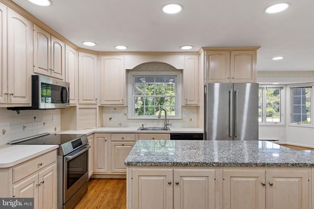 504 APPLE RD, Newark, DE 19711