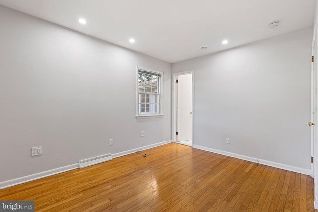 504 APPLE RD, Newark, DE 19711