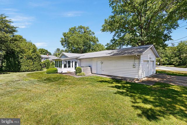504 APPLE RD, Newark, DE 19711