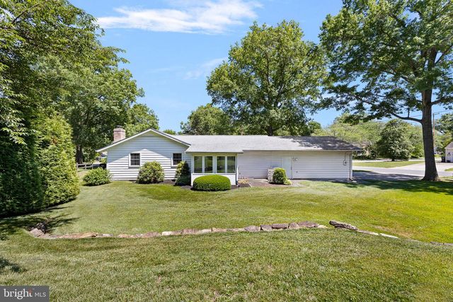 504 APPLE RD, Newark, DE 19711