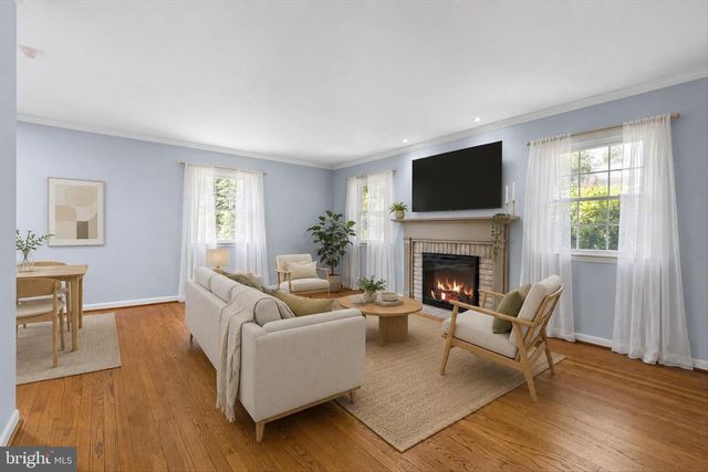 504 APPLE RD, Newark, DE 19711