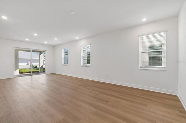 8103 SEAFLOWER PARKWAY, Bradenton, FL 34210