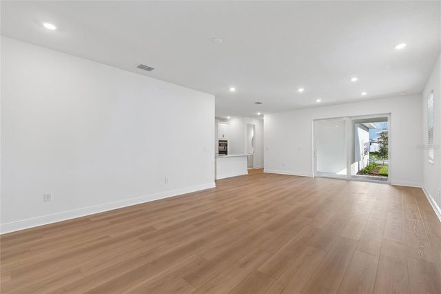 8103 SEAFLOWER PARKWAY, Bradenton, FL 34210