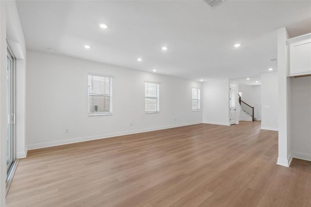 8103 SEAFLOWER PARKWAY, Bradenton, FL 34210