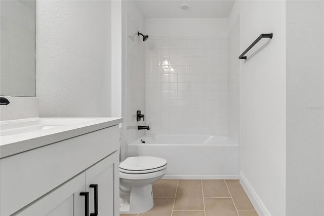 8103 SEAFLOWER PARKWAY, Bradenton, FL 34210