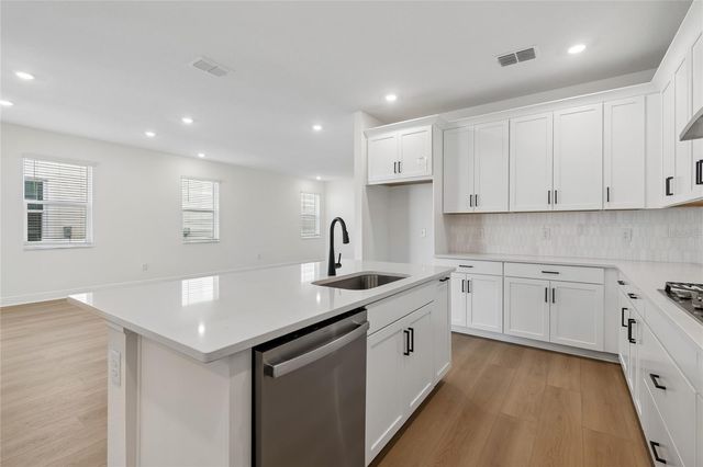 8103 SEAFLOWER PARKWAY, Bradenton, FL 34210