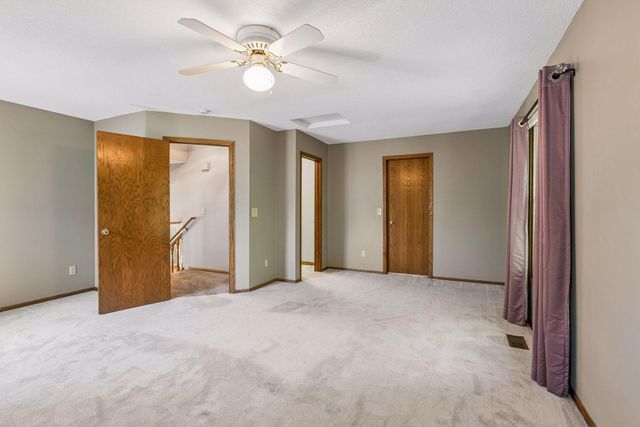 9407 Jasmine Avenue S, Cottage Grove, MN 55016