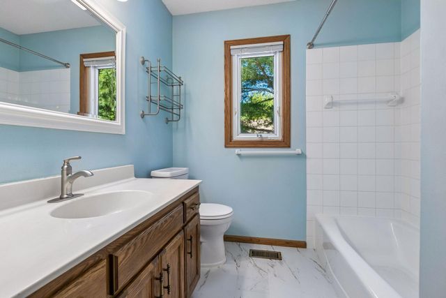 9407 Jasmine Avenue S, Cottage Grove, MN 55016