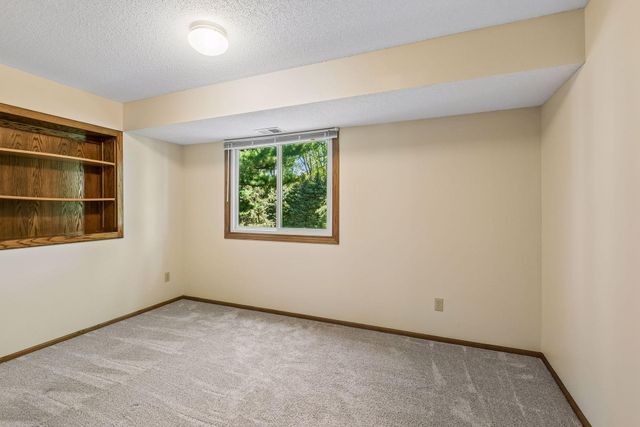 9407 Jasmine Avenue S, Cottage Grove, MN 55016