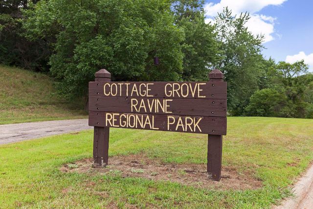 9407 Jasmine Avenue S, Cottage Grove, MN 55016
