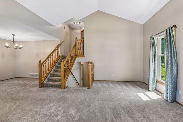 9407 Jasmine Avenue S, Cottage Grove, MN 55016