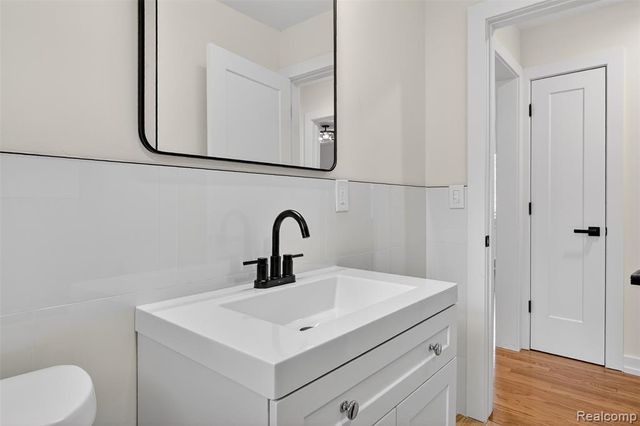 15022 Winston, Redford, MI 48239