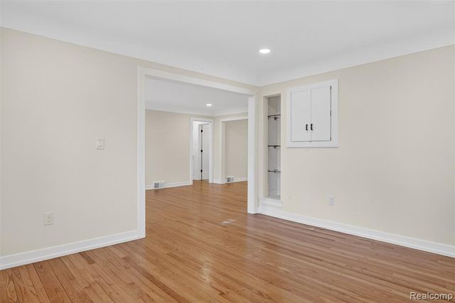 15022 Winston, Redford, MI 48239