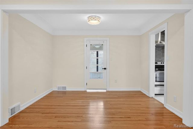 15022 Winston, Redford, MI 48239