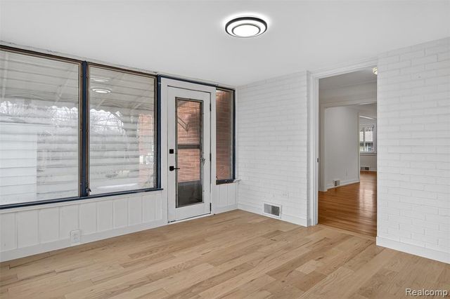 15022 Winston, Redford, MI 48239