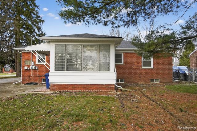 15022 Winston, Redford, MI 48239