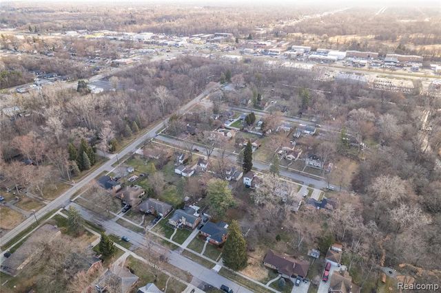 15022 Winston, Redford, MI 48239