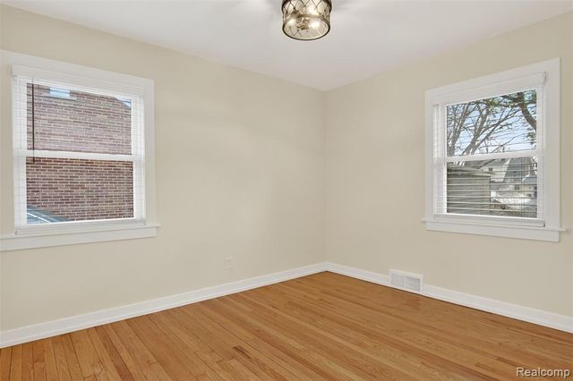 15022 Winston, Redford, MI 48239