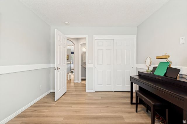 1039 E WYNDOM WAY, Layton, UT 84040