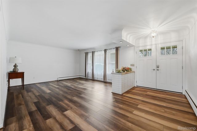 25509 S Afton Street, Harrison Charter Township, MI 48045