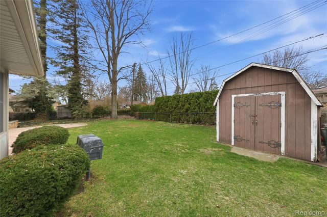 25509 S Afton Street, Harrison Charter Township, MI 48045