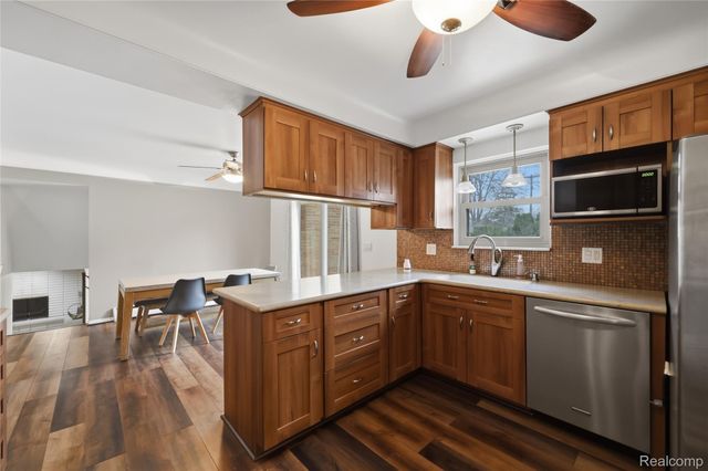 25509 S Afton Street, Harrison Charter Township, MI 48045