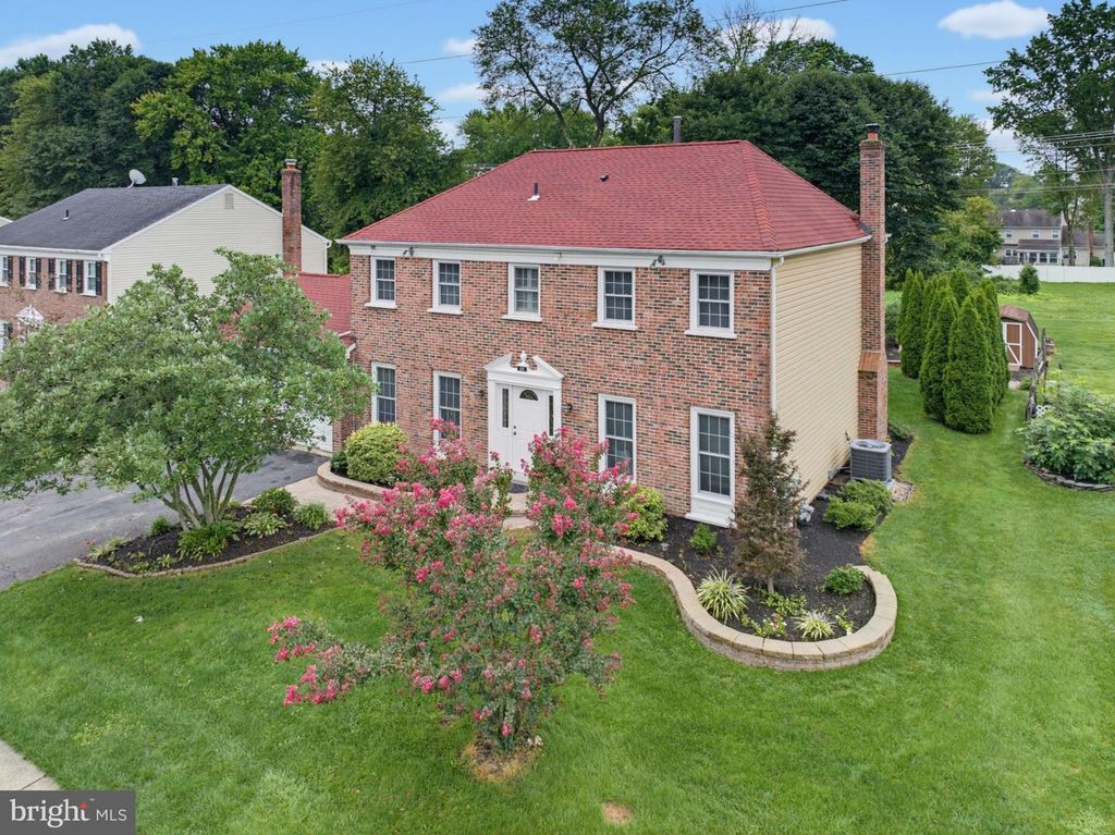 200 TRAPPE LN, LANGHORNE, PA 19047 — exterior