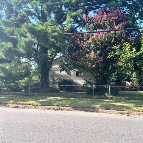 1900 Darnell DR, Virginia Beach, VA 23455