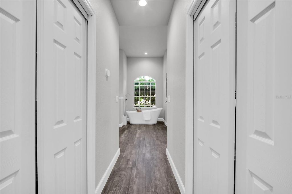 Image 35 of property listing at 4931 TURTLE CREEK TRAIL, Oldsmar, FL 34677