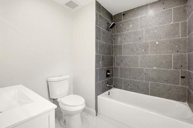 401 NW 3rd Place, Dania Beach, FL 33004